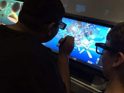 ALMS and IEYMS Students Participate in Virtual 3-D Experiences
