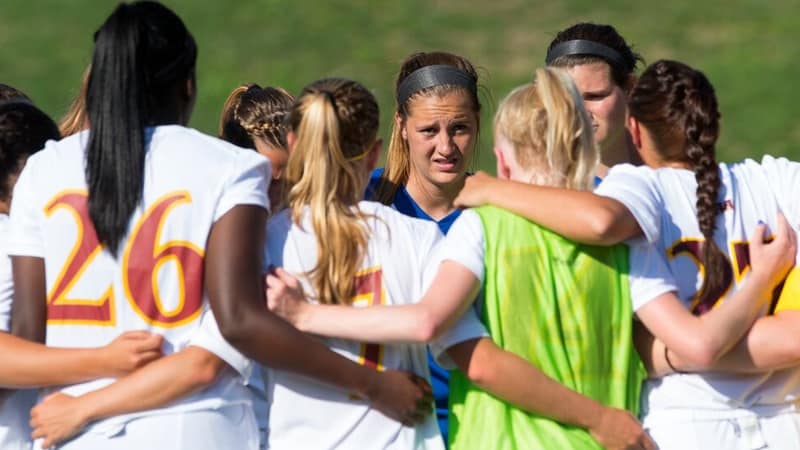 Iona Drops Season Finale To Manhattan