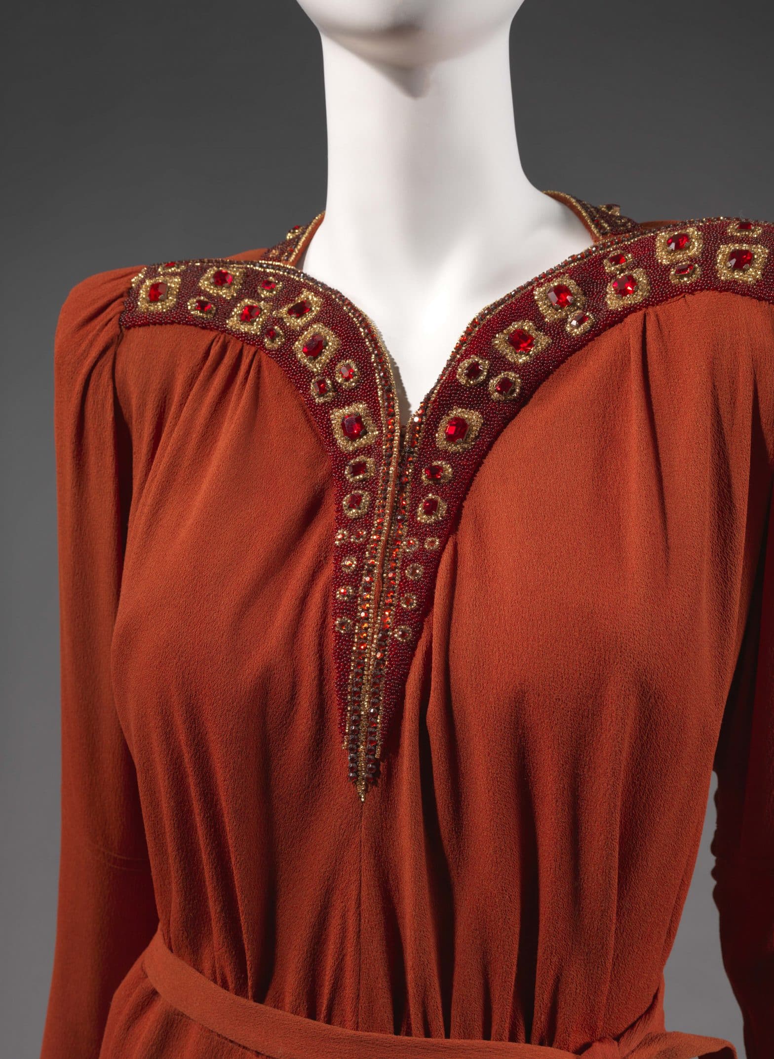 Lyndhurst Exhibit Examines Evolution of Fashion