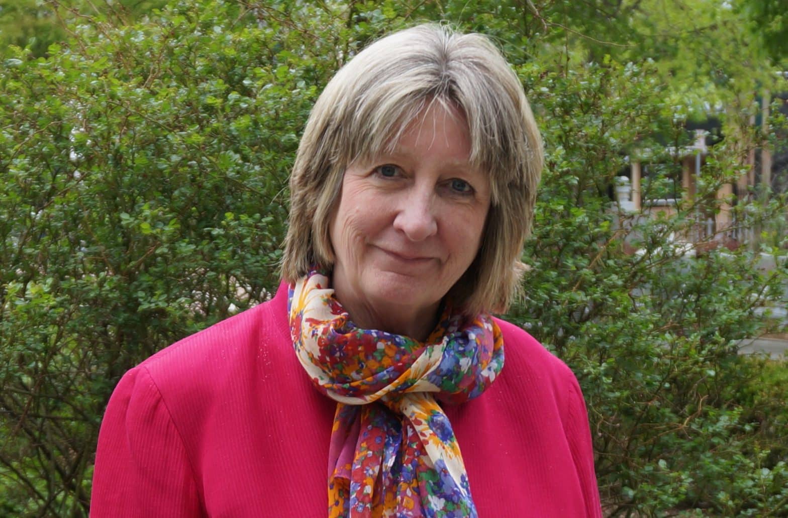 Barbara Davis.jpg