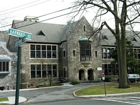 BarnardSchool.jpg