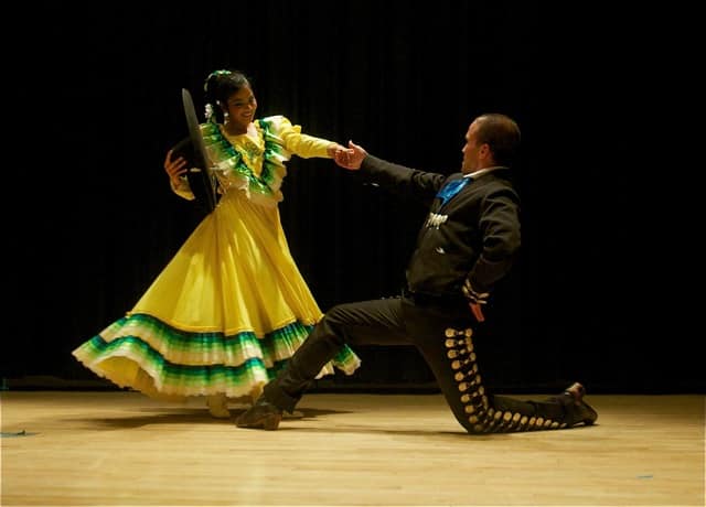 Calpulli Mexican Dance Performance at Library