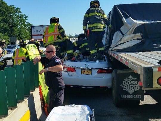 New Rochelle Firefighters respond to scene on I-95 near Exit 15 (Photo Credit: Vincent Tow Mamaroneck, NY)