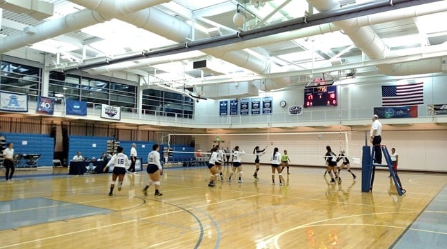 Women's Volleyball Takes Two; Improves to 7-4