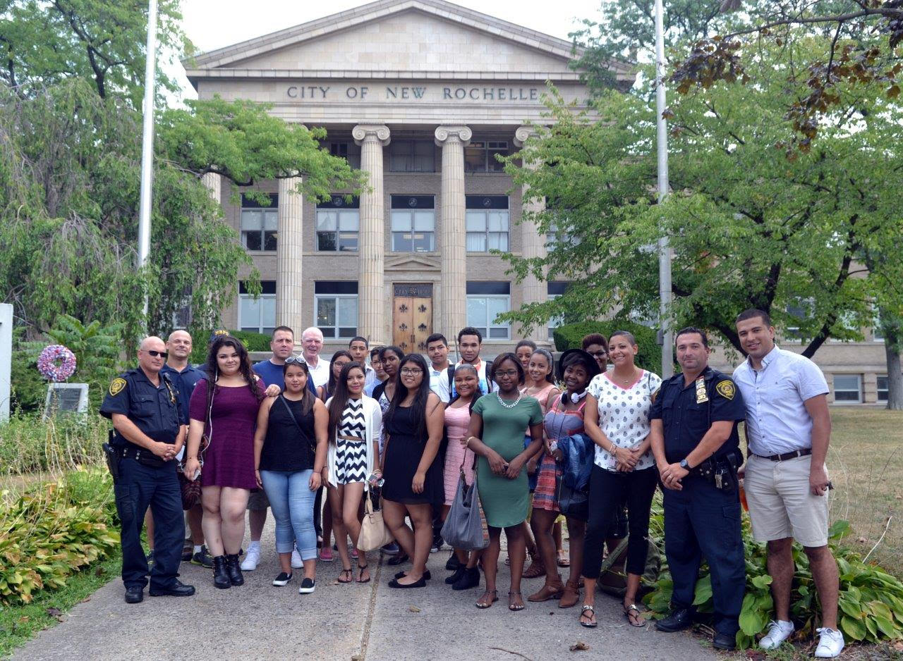 Friars Club Sponsors New Rochelle Youth Trip to Broadway to See "Finding Neverland"