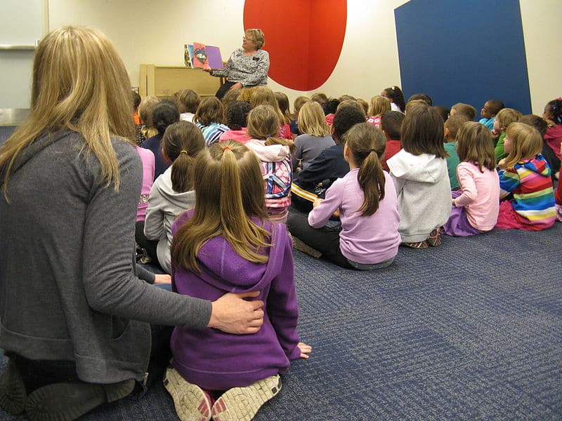 A_Family_Place_Library_(13888003499).jpg