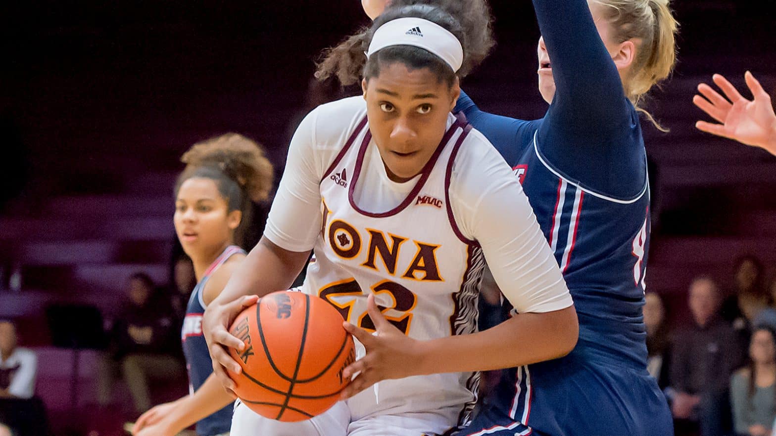 Iona Women's Basketball Comeback Falls Short At Arizona, 71-58