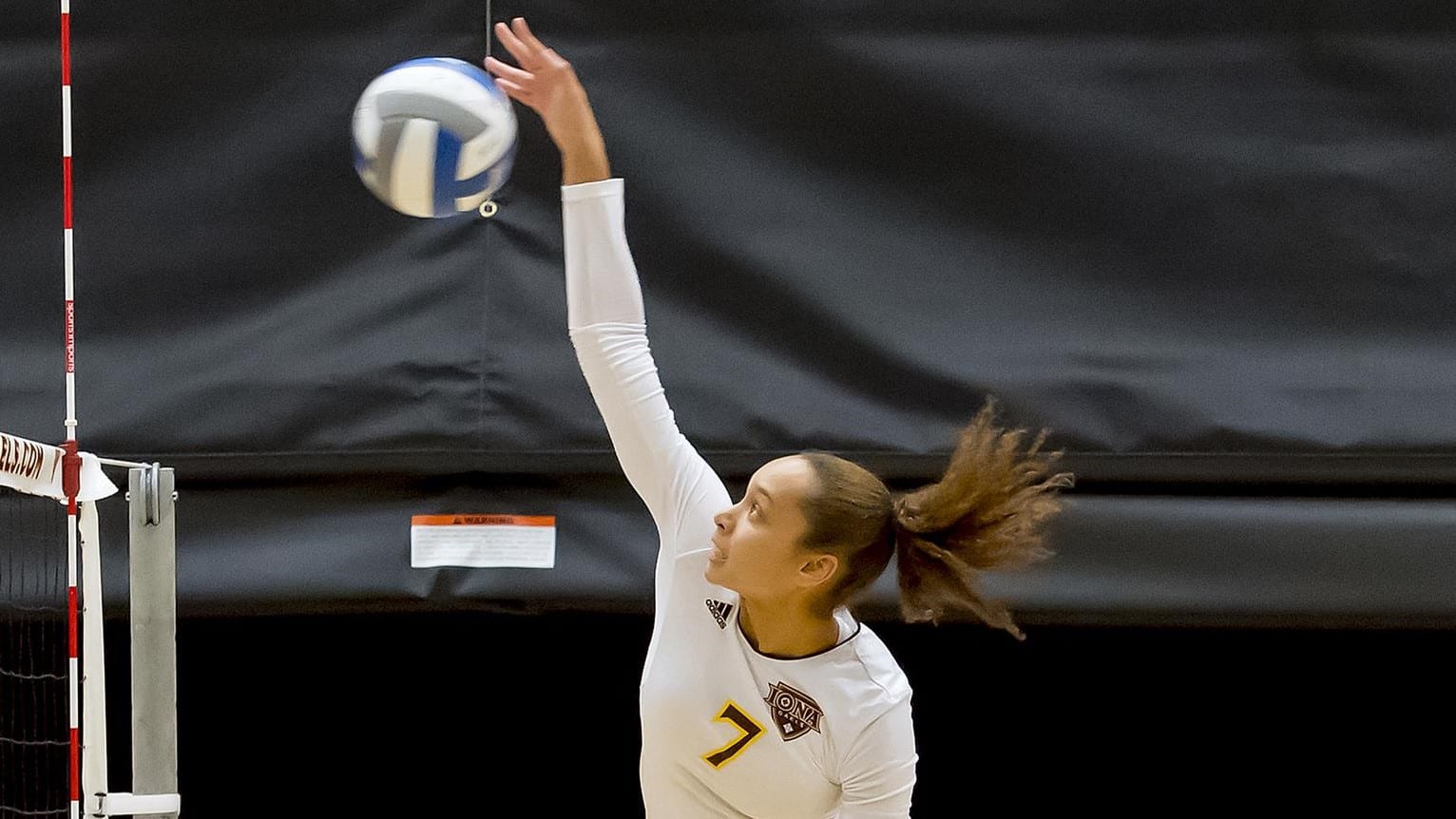 Iona Volleyball Upended In Four Sets At Niagara
