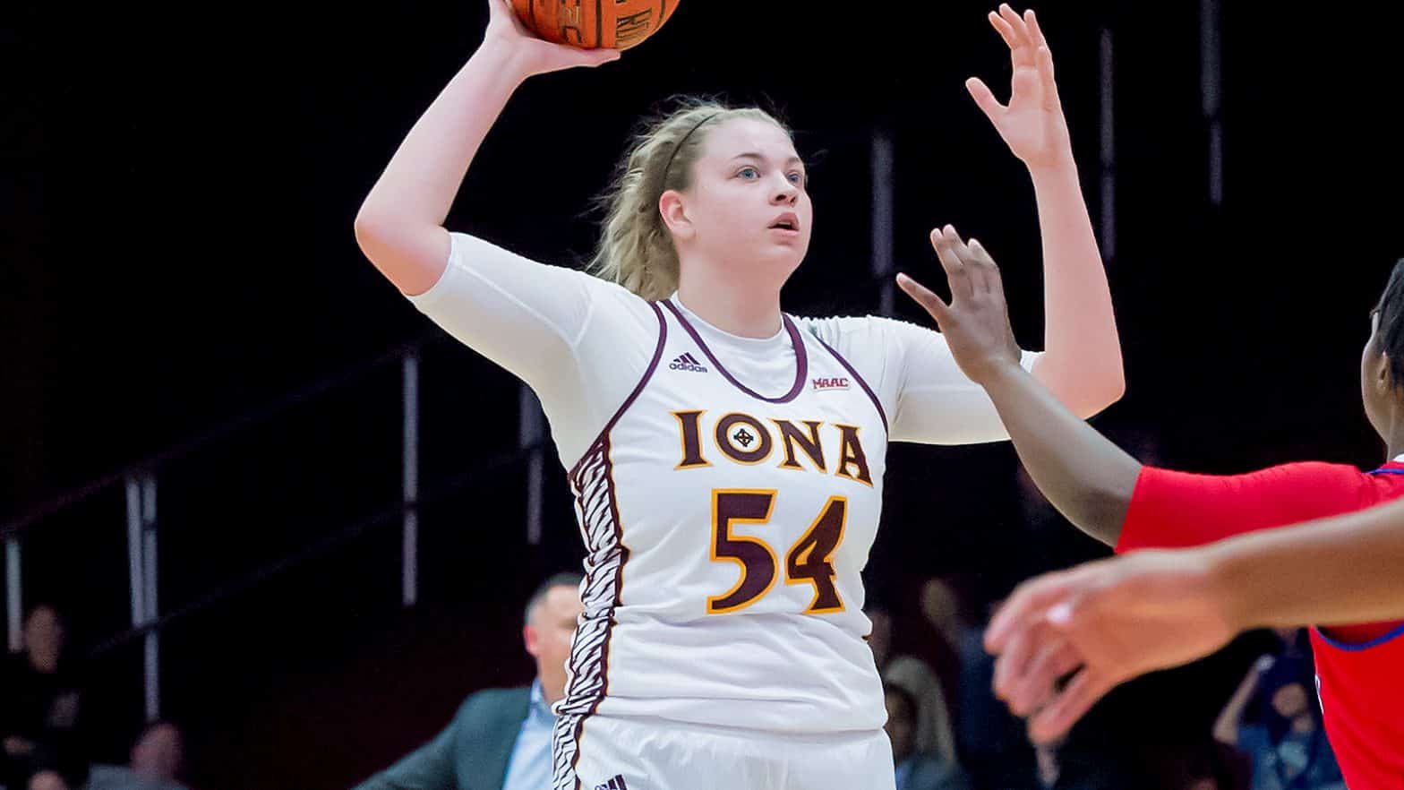 Iona WBB Downed By Siena, 64-51
