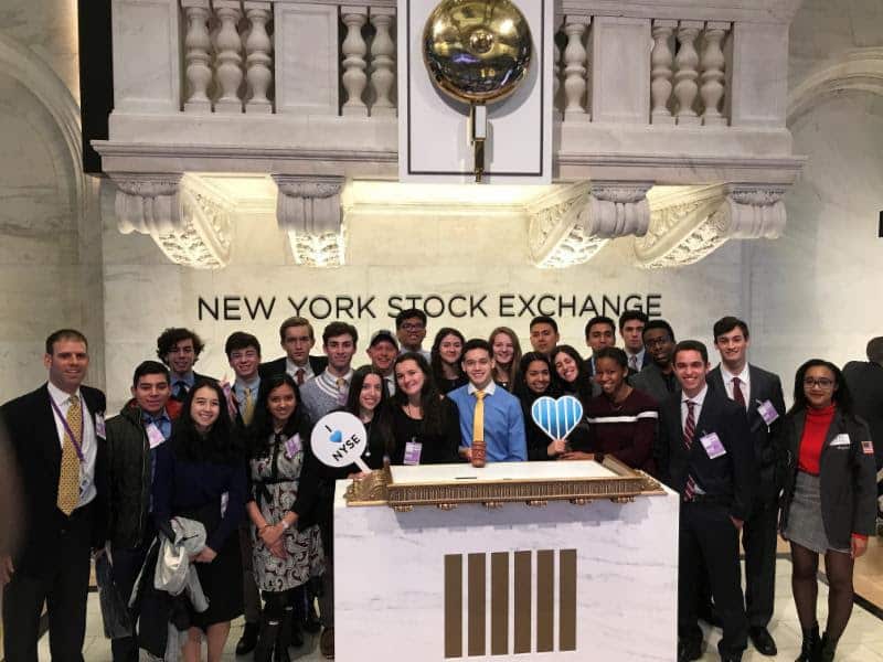 Macroeconomics Students Visit NYSE