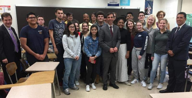 NRHS Students Take Part in Voter Registration Day