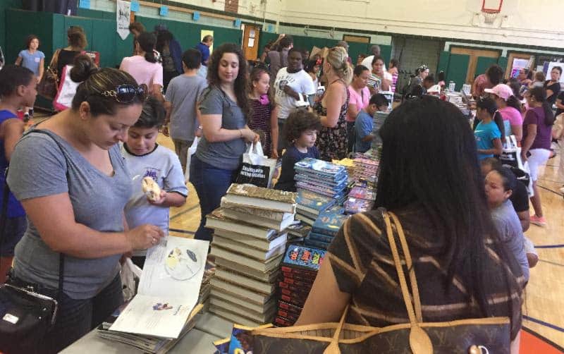FUSE Hands Out 13,000 Books to Students