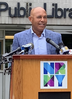 The bond between Mariano and a longtime Yanks employee